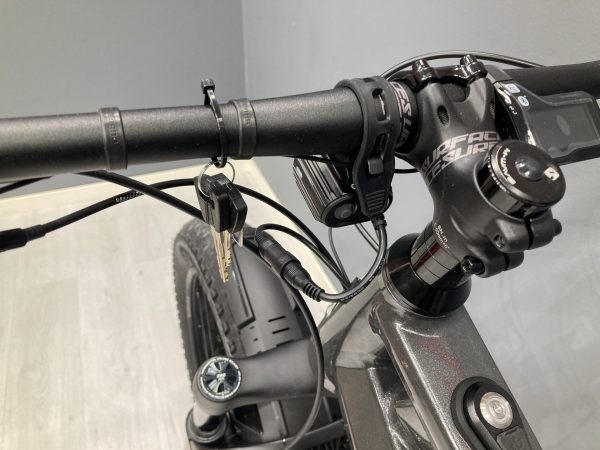 42FEA9D5-2612-4427-92B9-83AFB5C56DCB 42FEA9D5-2612-4427-92B9-83AFB5C56DCB