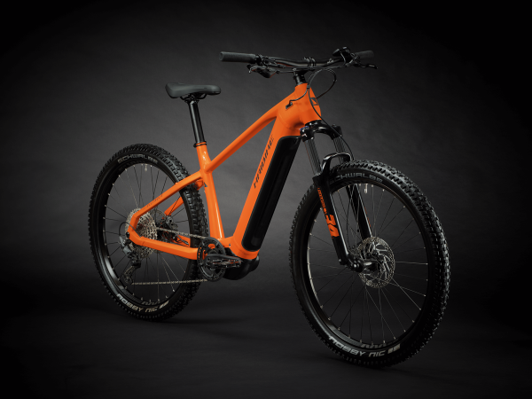 HAI_MY23_ALLTRACK_6_275_papaya_titan_45