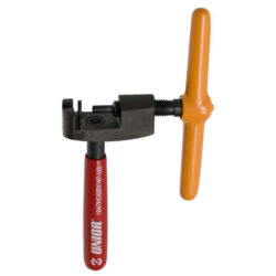 UNIOR Chain tool Works on all chains from 5 to 11 speeds.